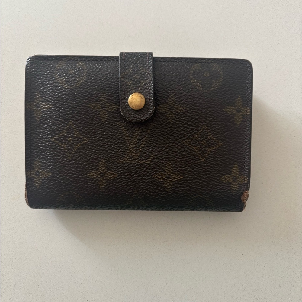 Louis Vuitton Monogram Canvas Viennois Kiss Lock Wallet